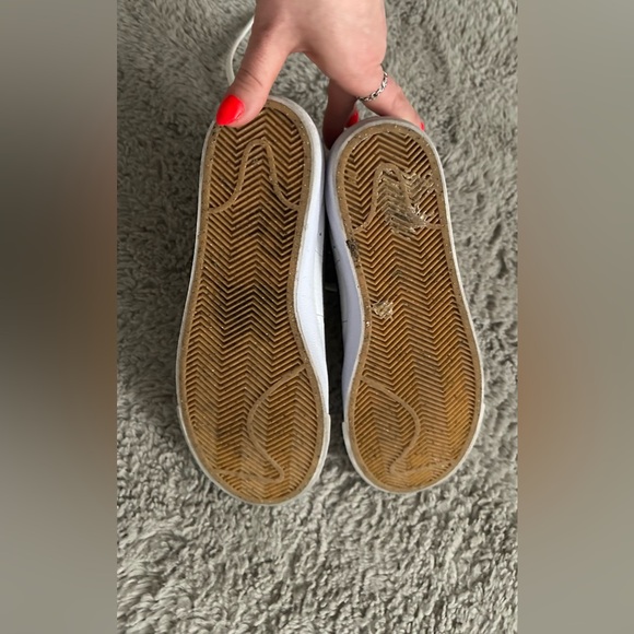 Nike Blazer Mid '77 Big Kids’ Shoes - Picture 6 of 8